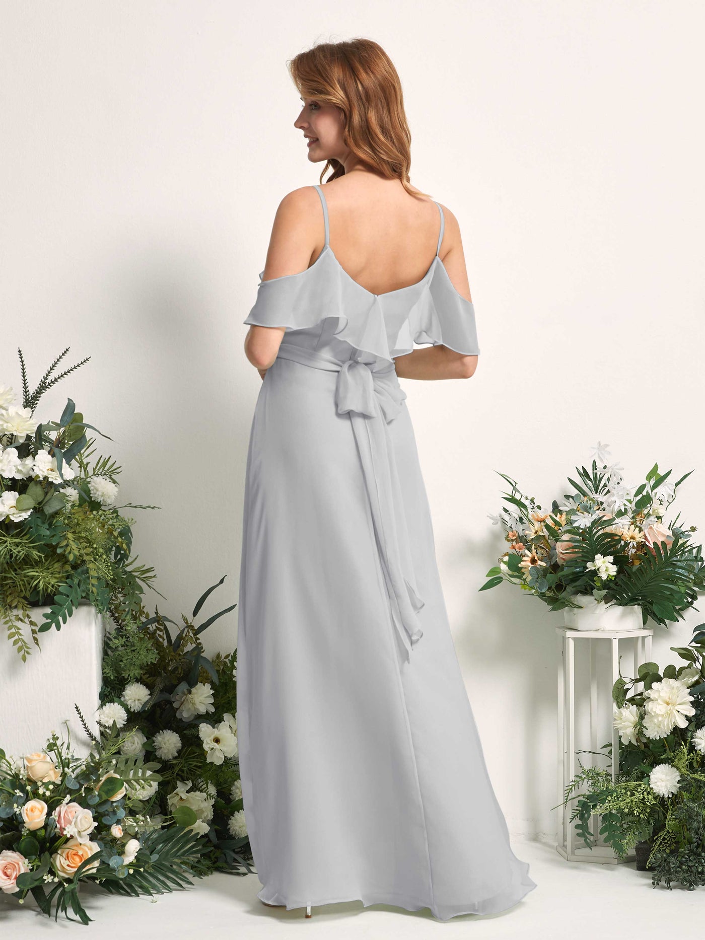 Carlyna Vestido Línea A Hombros Caídos Hasta el suelo Gasa Dama de honor Plata #color_plata