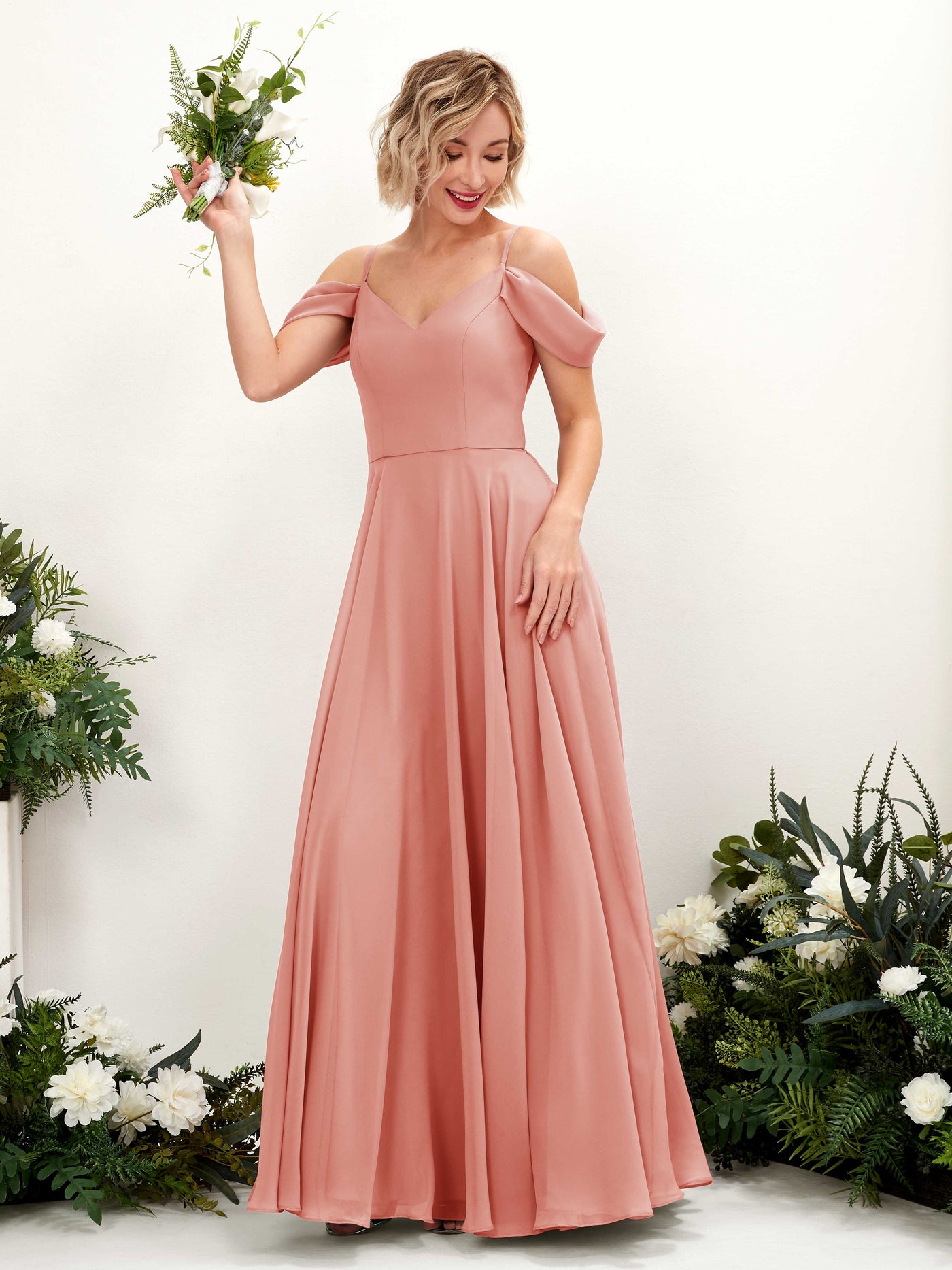 Carlyna Vestido Línea A Hombros caídos Hasta el suelo Gasa dama de honor Rosa Champán #color_rosa-champ-n