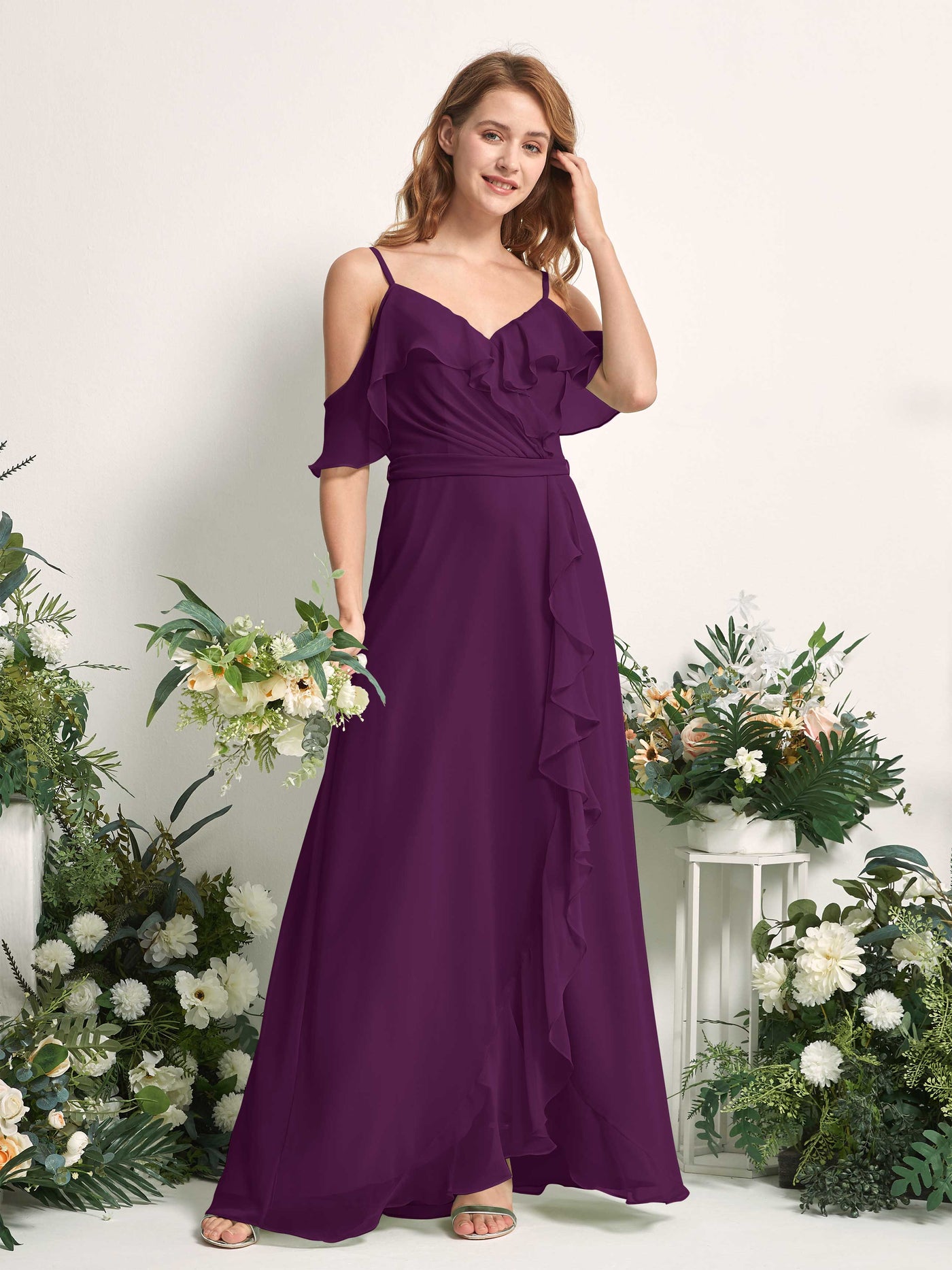 Carlyna Vestido Línea A Hombros Caídos Hasta el suelo Gasa Dama de honor Uva #color_uva