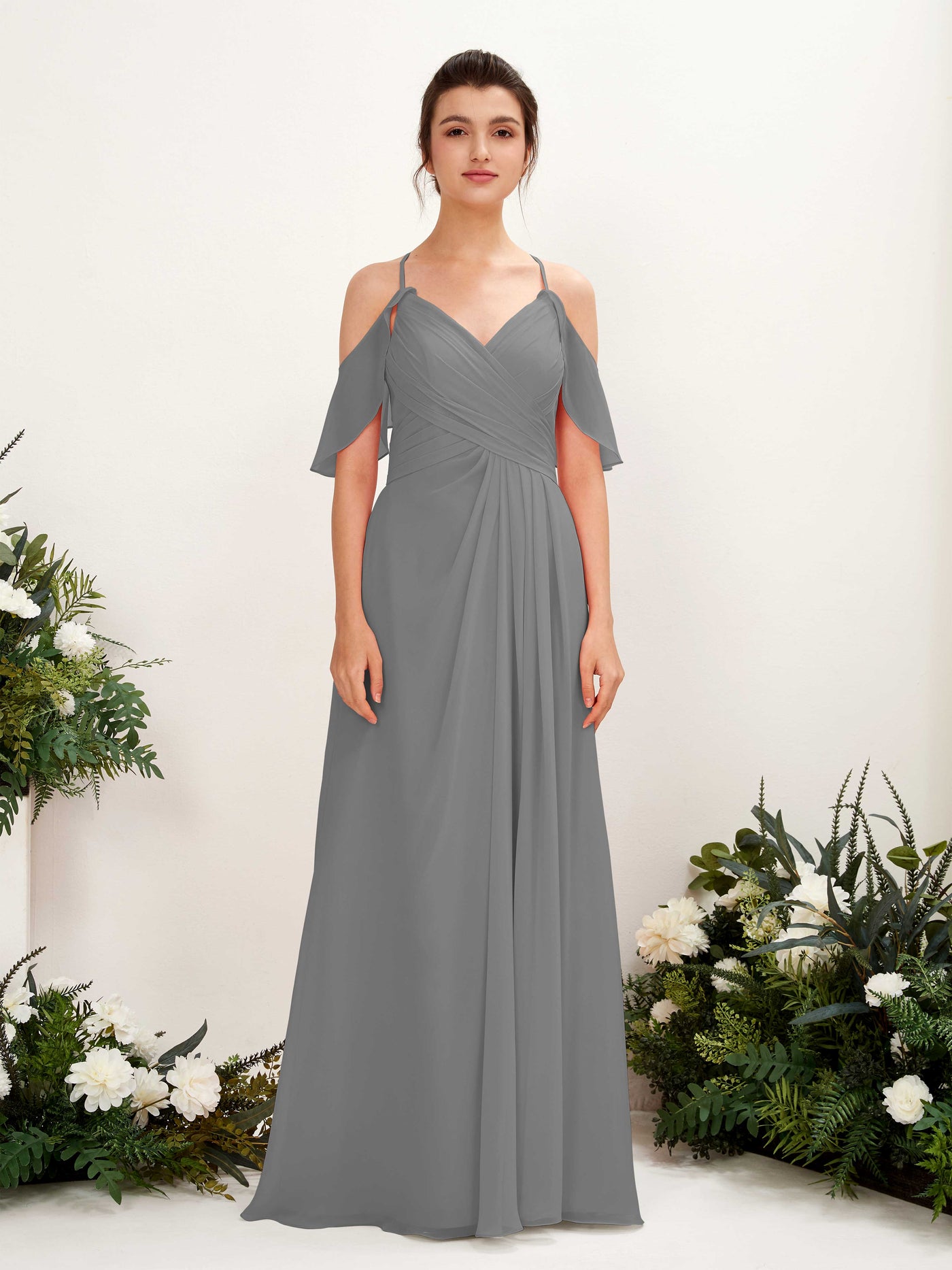 Carlyna Vestido Línea A Hombros Caídos Hasta el suelo Vestidos de dama de honor Gris Acero #color_gris-acero