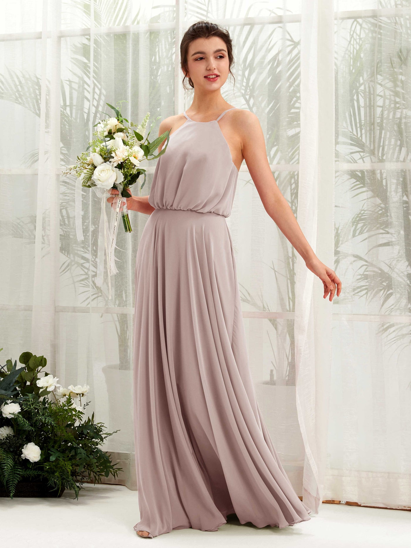 Carlyna Vestido línea A tirantes finos gasa hasta el suelo Gris Pardo #color_gris-pardo
