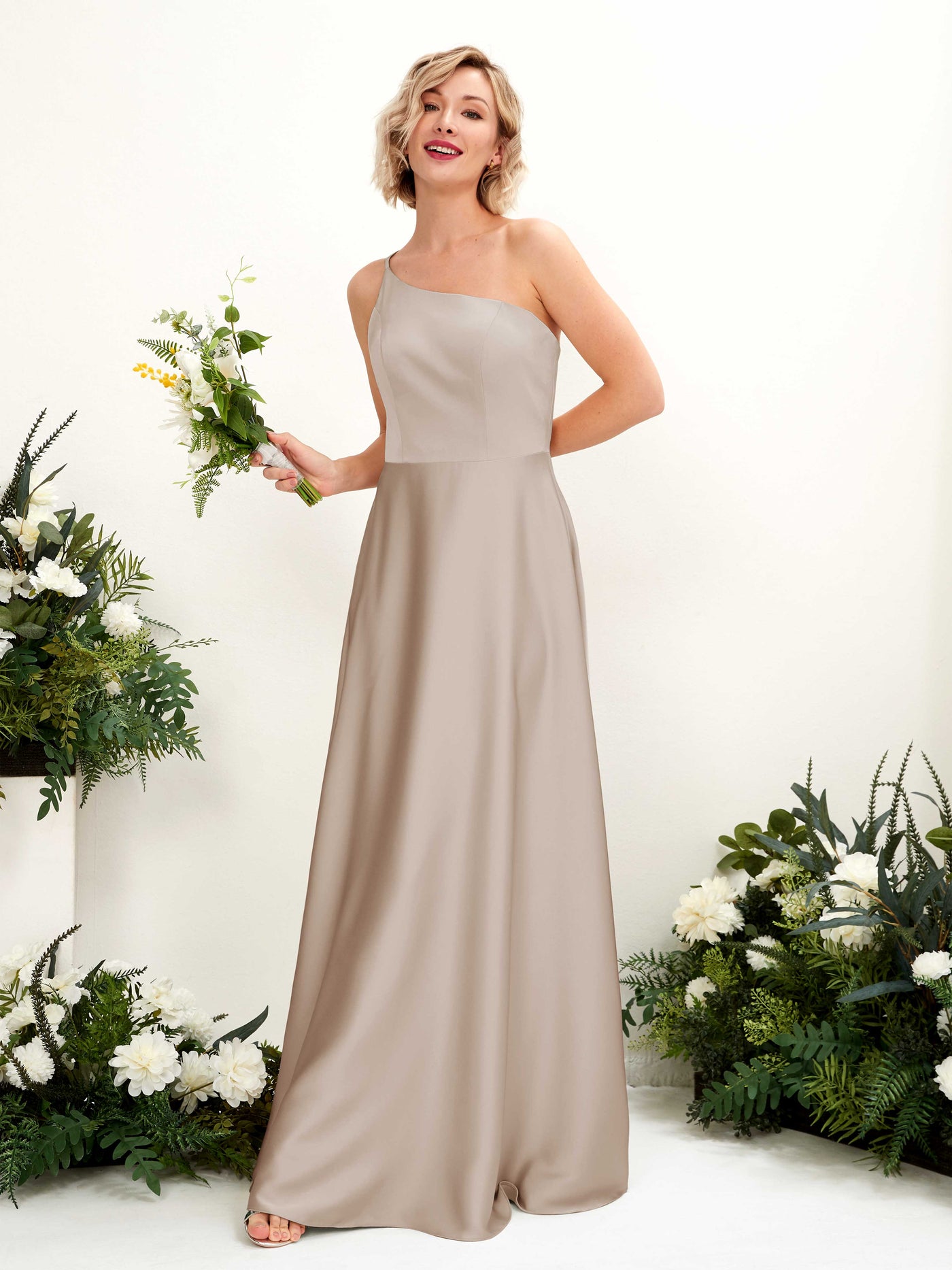 Carlyna Vestido Línea A Un Hombre Hasta el Suelo Dama de Honor Taupe #color_taupe