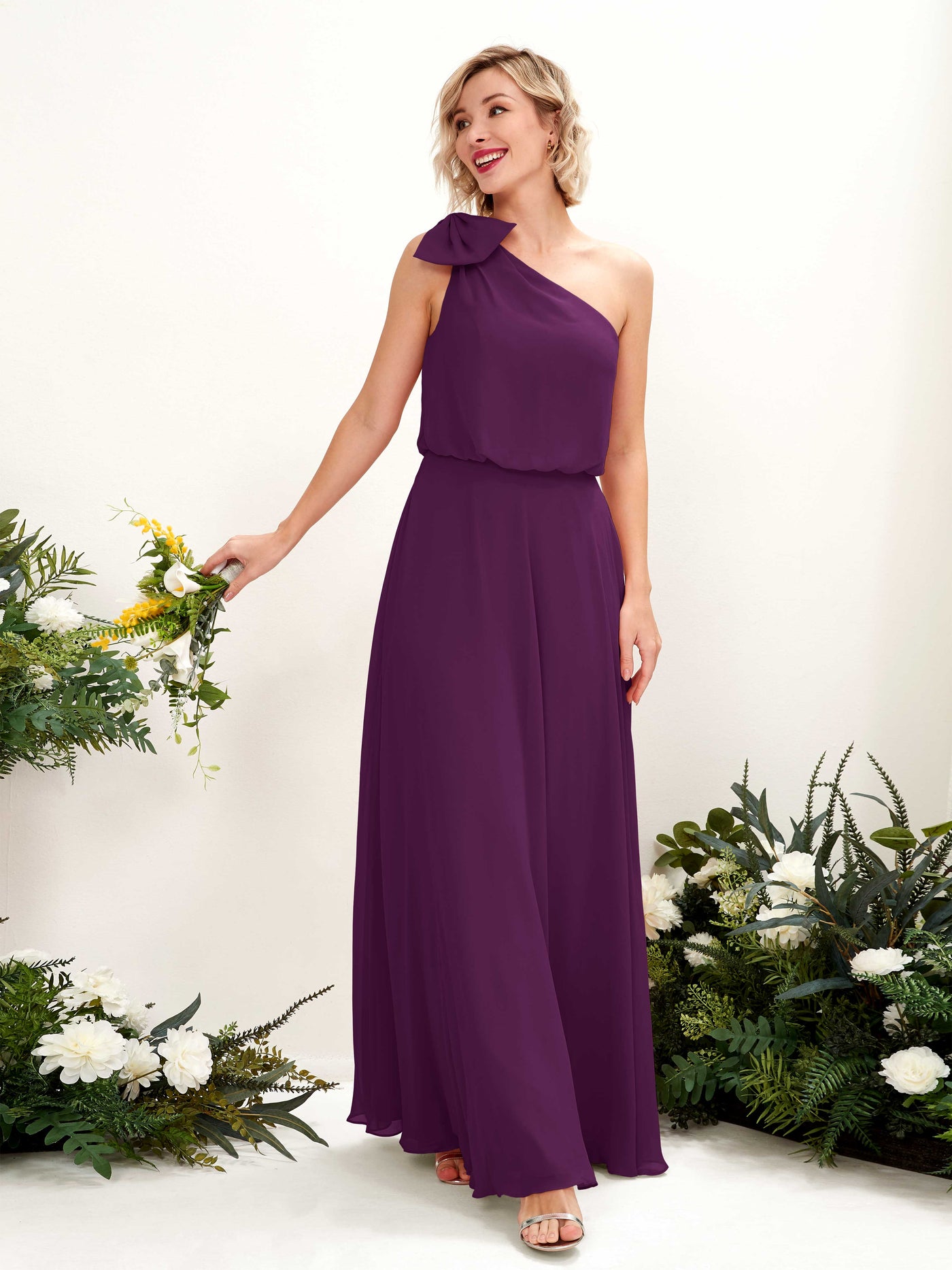 Carlyna Vestido línea A un hombre hasta el suelo dama de honor Uva #color_uva