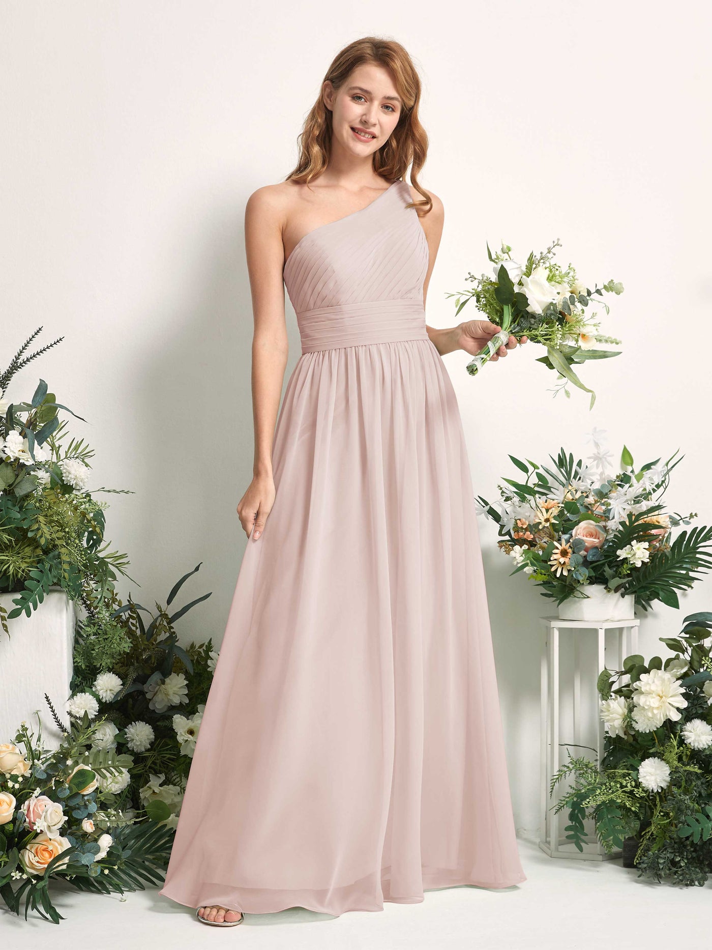 Carlyna Vestido Línea A Un Hombre Hasta el suelo Gasa Dama de honor Biscotti #color_biscotti