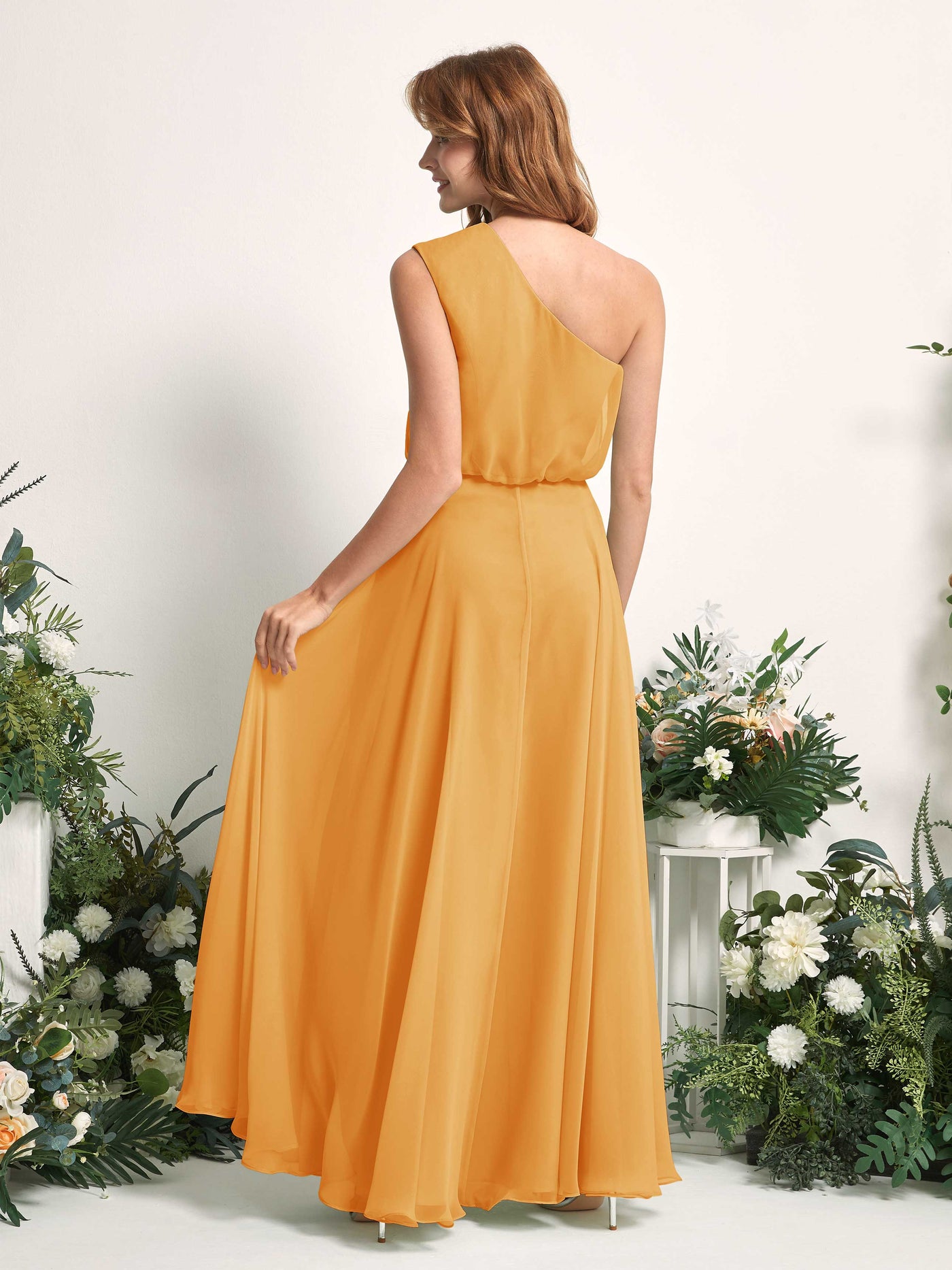 Carlyna Vestido Línea A Un Hombre Hasta el Suelo Vestidos de Dama de Honor Mango #color_mango