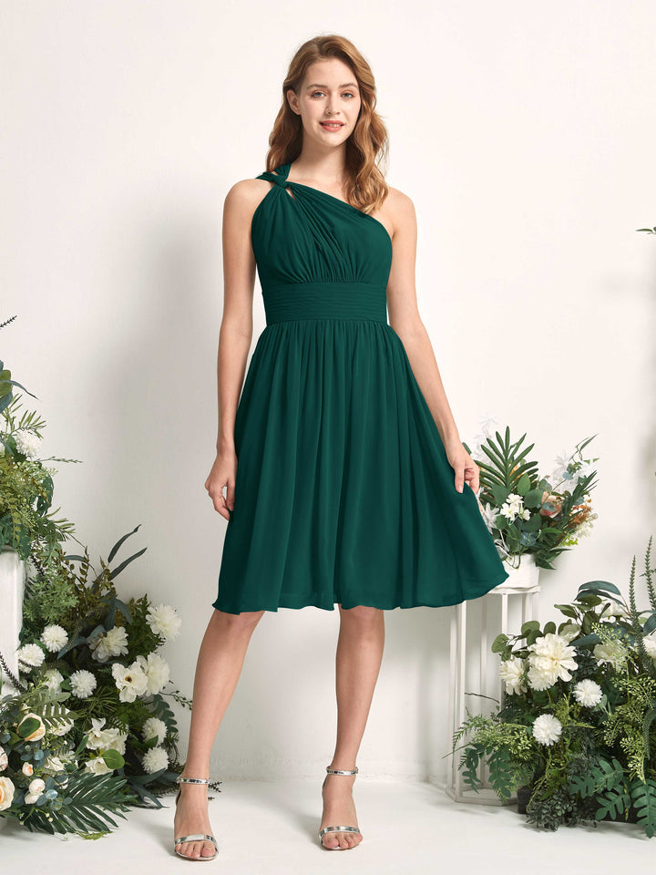 Carlyna Vestido Línea A un hombro hasta la rodilla fruncido de gasa dama de honor Esmeralda Oscuro 