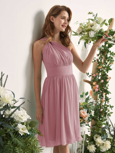 Carlyna Vestido Línea A un hombro hasta la rodilla fruncido de gasa dama de honor Malva Clásico #color_malva-cl-sico