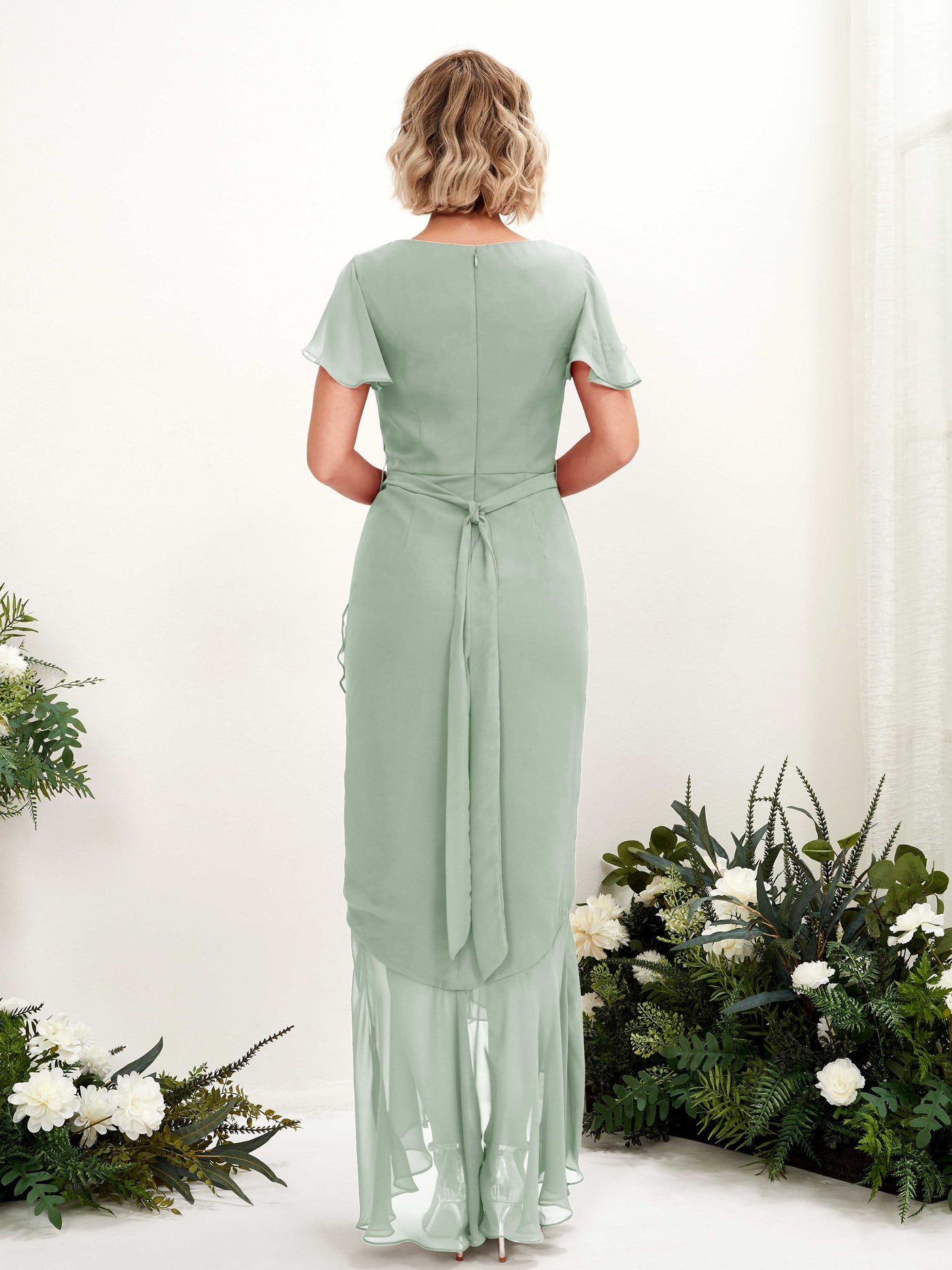 Carlyna Vestido sirena escote en V manga con vuelo hasta el suelo Verde Salvia #color_verde-salvia