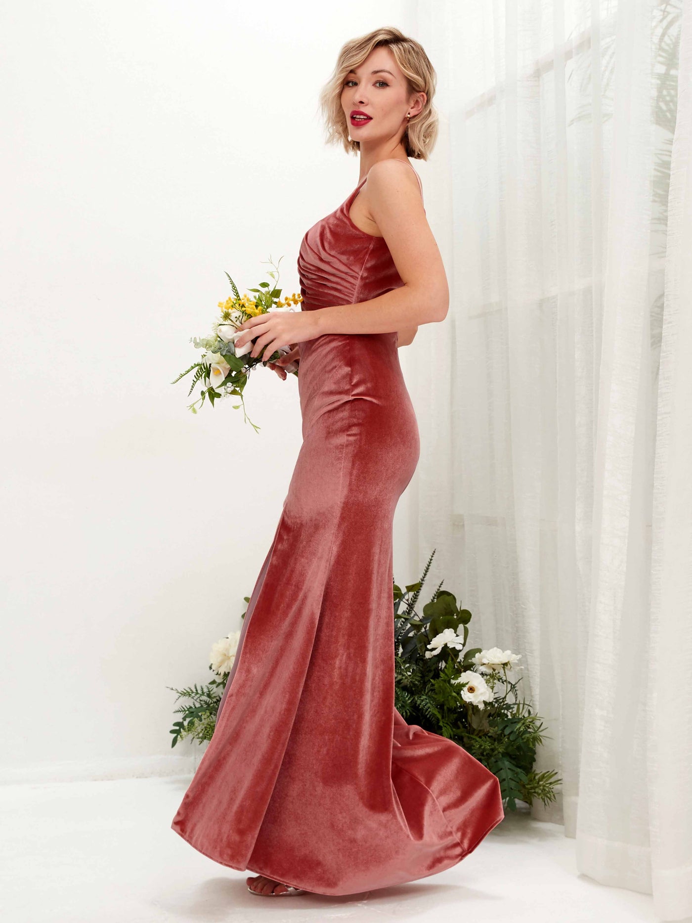 Carlyna Vestido sirena escote en V tirantes finos dama de honor Rosa Polvorienta #color_rosa-polvorienta