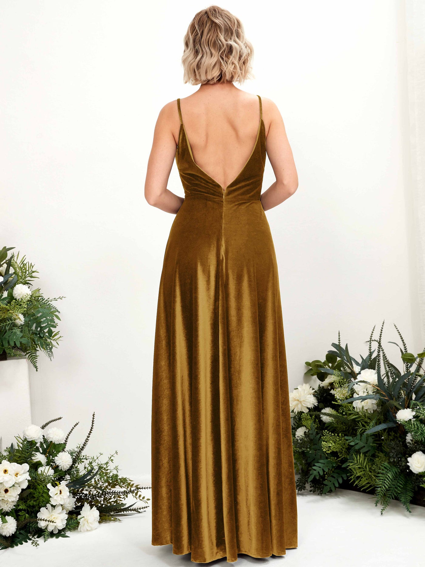 Carlyna Vestidos Línea A Escote en V Hasta el suelo Terciopelo Vestidos de dama de honor Oro Bruñido #color_oro-bru-ido