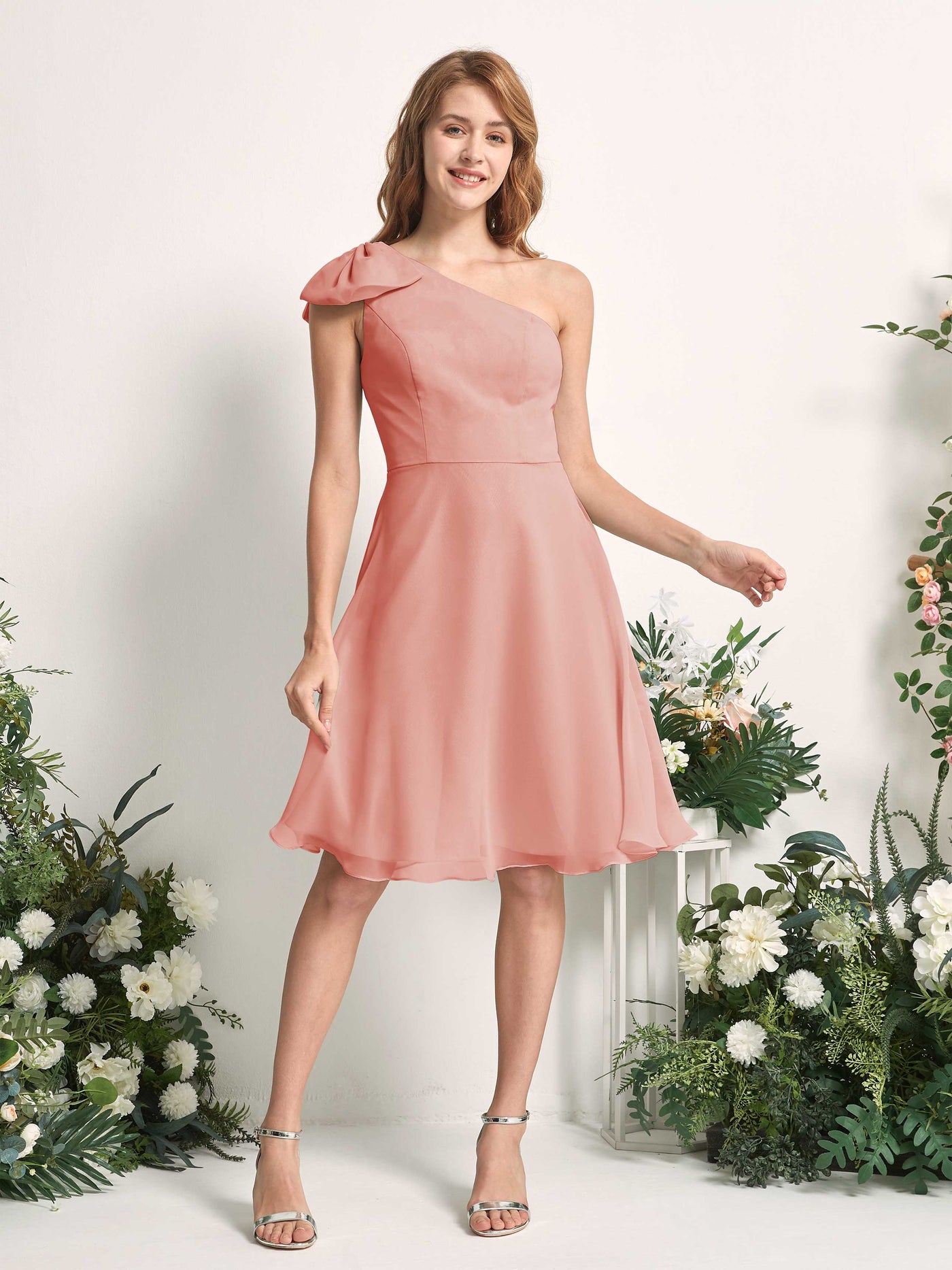 Carlyna Vestidos Línea A Un Hombro Skater de dama de honor Rosa Champán #color_rosa-champ-n