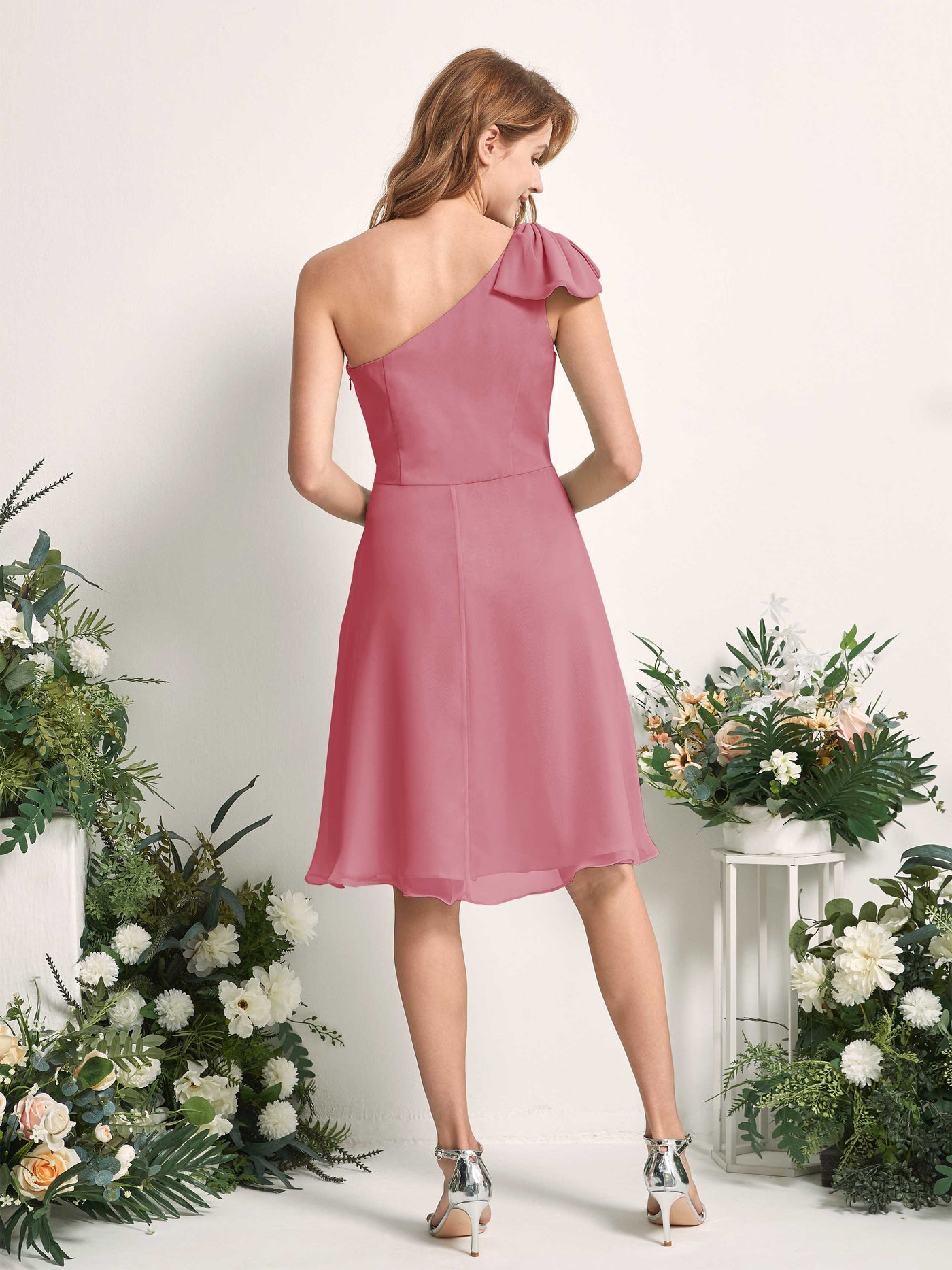 Carlyna Vestidos Línea A Un Hombro Skater de dama de honor Rosa Del Desierto #color_rosa-del-desierto